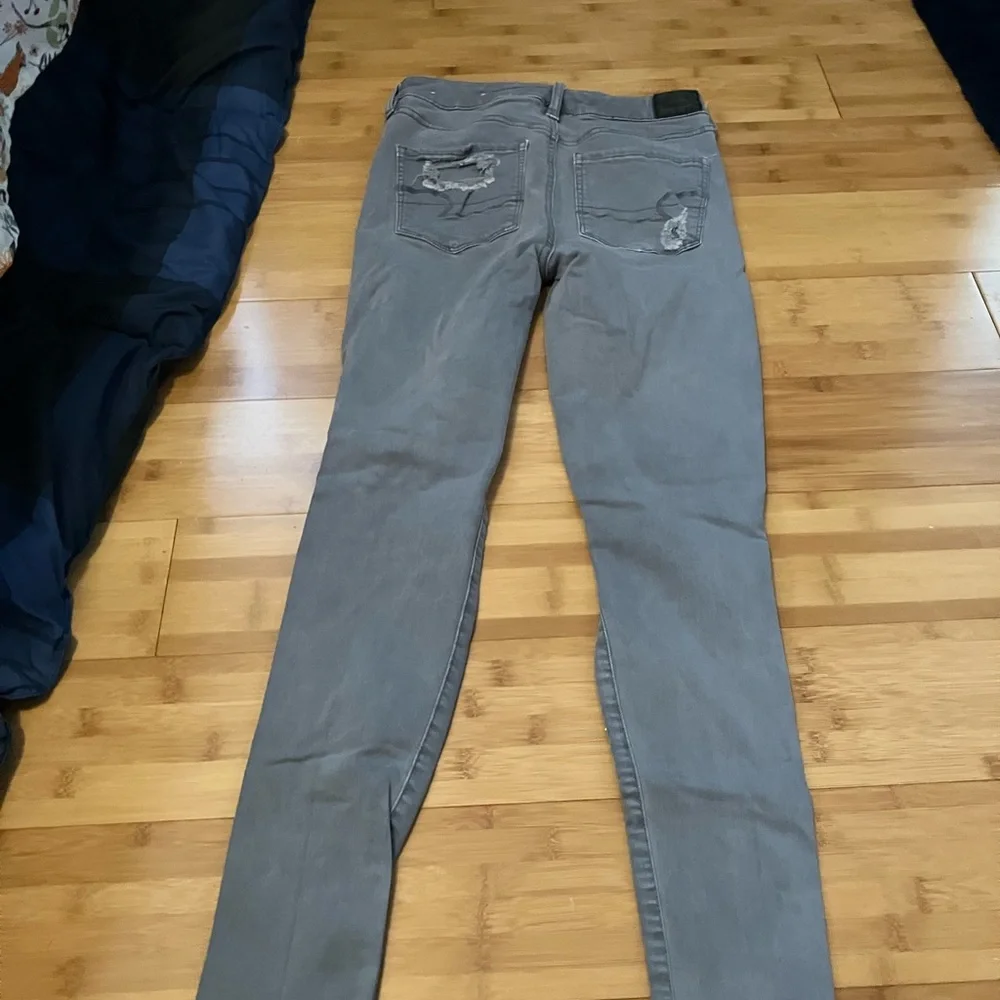 American Eagle grey hi-rise Jegging jeans size 4 - Picture 8 of 10
